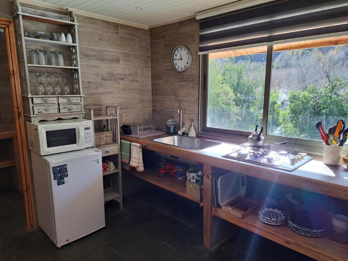 モリーナ Refugio Del Salto -Radal 7 Tazasヴィラ エクステリア 写真